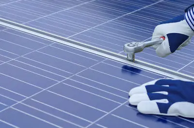 Installation von Sonnenkollektoren in Frankfurt am Main und 100 km Umgebung
